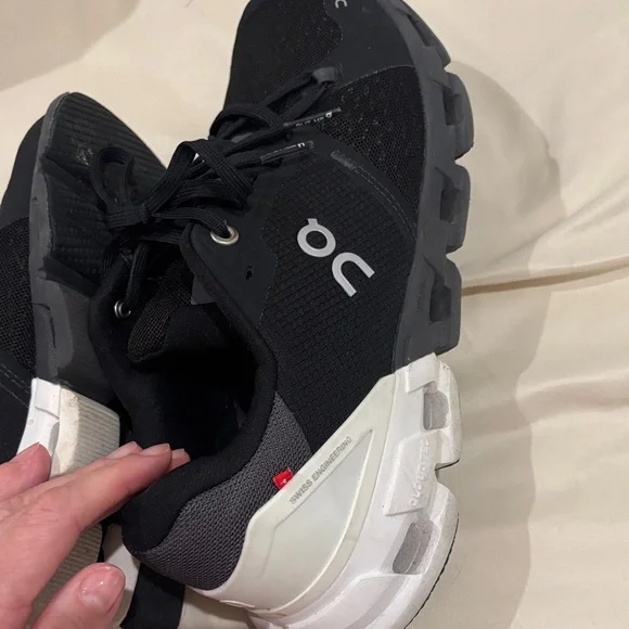 On Running Athletic Shoes in Black and White - Picture 6 of 8